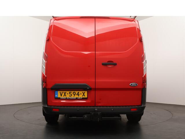 Ford TRANSIT CUSTOM 270 2.0 TDCI L1H1 Ambiente - Bluetooth - Radio - Achteruitrij Camera - Parkeersensoren Voor En Achter - Bovag Garantie