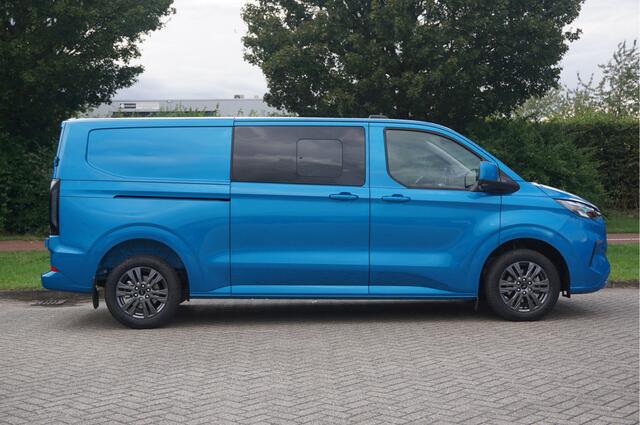 Ford TRANSIT CUSTOM 320L 2.0 TDCI 170PK L2H1 Limited DC Automaat Trekhaak Schuifdeur links en rechts | Airco | Adap.Cruise | Navi | Camera
