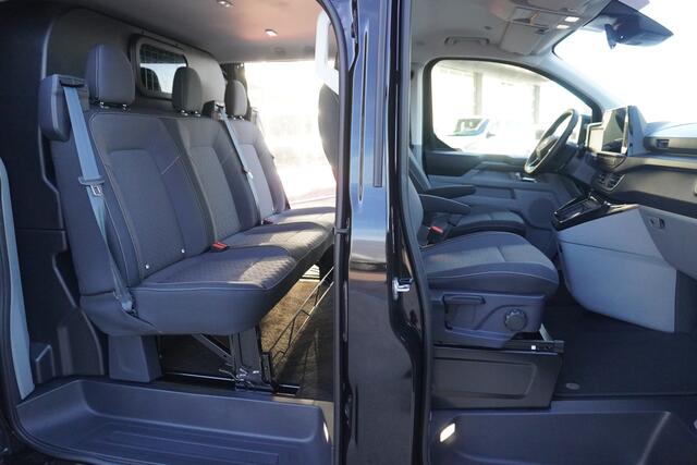 Ford TRANSIT CUSTOM 320L 2.0 TDCI 170PK L2H1 Limited DC Automaat Trekhaak Schuifdeur links en rechts | Airco | Adap.Cruise | Navi | Camera