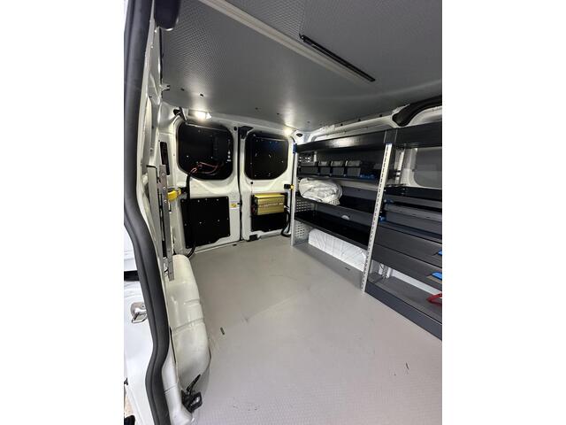 Ford TRANSIT CUSTOM 280 2.0 TDCI L1H1 Trend zonnepanelen,omvormer,inrichting
