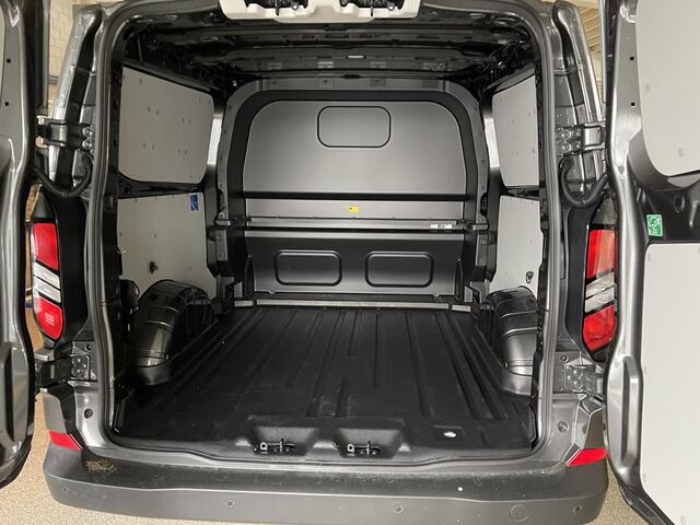 Ford TRANSIT CUSTOM 340 2.0 TDCI L2H1 Trend DC 6 persoons / NIEUW / bpm vrij / rijklaar ¤ 40.950 ex btw / lease vanaf ¤ 733 / direct leverbaar / airco / cruise / apple carplay / camera / magnetic grey metallic