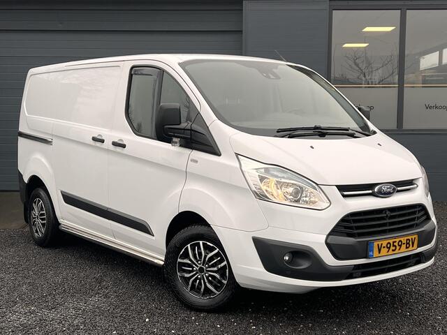 Ford TRANSIT CUSTOM 270 2.2 TDCI L1H1 Trend 2e Eigenaar,Trekhaak,Camera,Navi,Pdc,3-Zits,6 Bak,101pk,Stoelverwarming,Dealer Onderhouden,Apk tot 01-2026