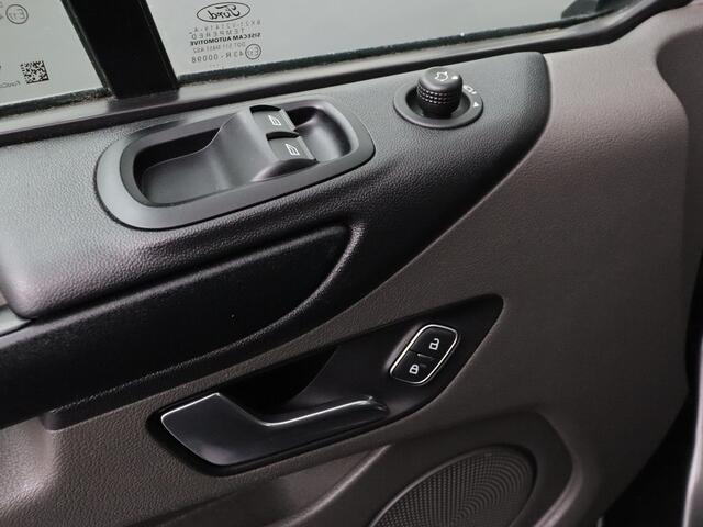 Ford TRANSIT CUSTOM 2.0TDCI 170PK Automaat Lang | Multimedia | Camera | 3-Persoons | Trekhaak