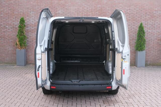 Ford TRANSIT CUSTOM 300 2.0 TDCI L1H1 Trend 130pk/96kW Automaat | 3 stuks leverbaar! | Dodehoek | Multimediascherm | Carplay | Camera | Voorruitverwarming | etc. etc. 79885
