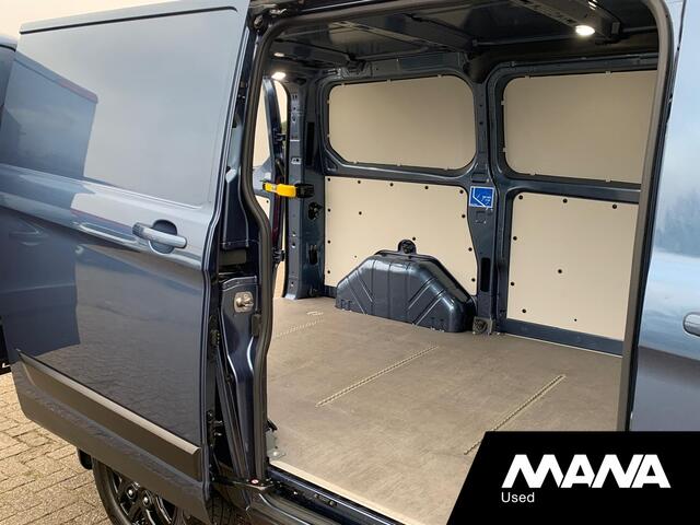 Ford TRANSIT CUSTOM 300 2.0 TDCI L1H1 Trail LED Airco Cruise Navi LMV Leder Camera Trekhaak Dodehoek-Detectie Sensoren LaneAssist Verwarmde-Stoel/Ruit/Spiegels 12V 40dkm!!