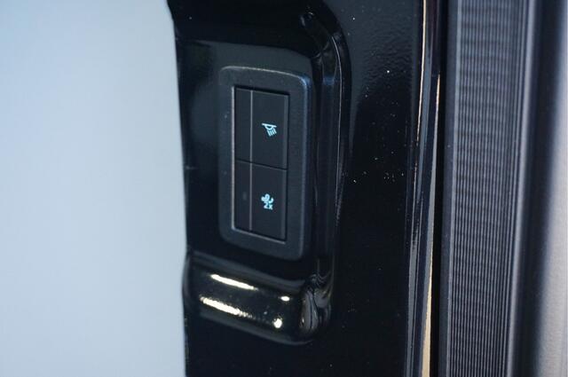 Ford TRANSIT CUSTOM 320L 170PK DC Sport AUT BPM VRIJ!! Navi, ACC, Trekhaak, 360° Cam, 17" LM, 2x Schuifdeur!! NR. 953