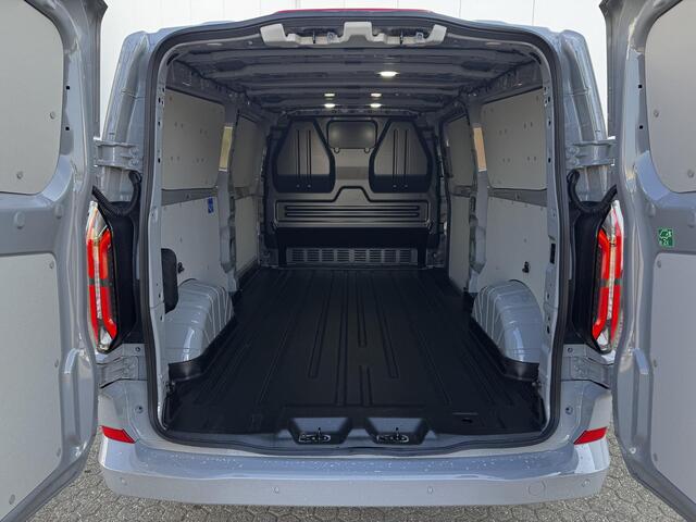 Ford TRANSIT CUSTOM E-Transit 340 L2H1 Limited 65 kWh | Driver Assistance Pack Premium | Elek. Inklapbare trekhaak | LED-Koplampen |
