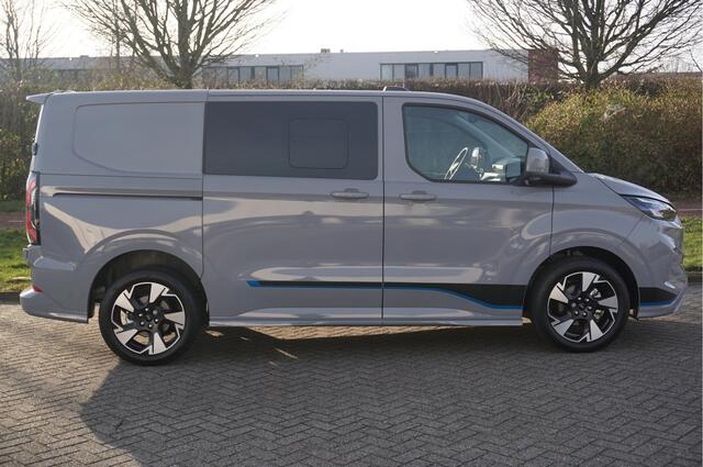 Ford TRANSIT CUSTOM 320S 170PK DC Sport AUT BPM VRIJ!! Navi, ACC, Trekhaak, 360° Cam, 17" LM, Elek. Schuifdeur!! NR. 993