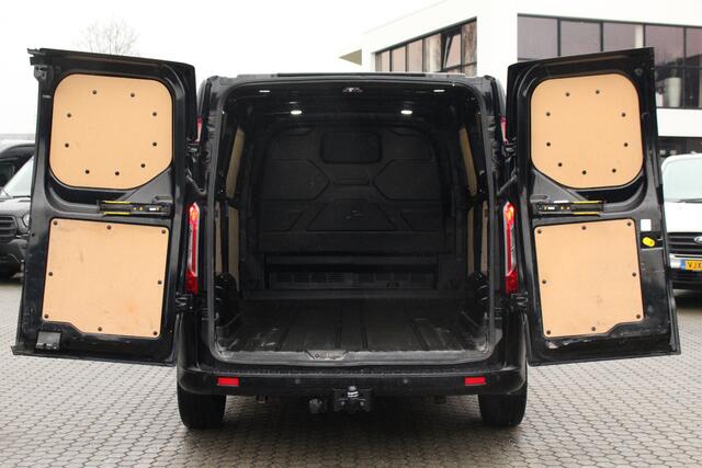 Ford TRANSIT CUSTOM 320 2.0TDCI 185pk L2H1 Sport | Automaat | Trekhaak | Camera | Carplay/Android | Lease 537,- p/m