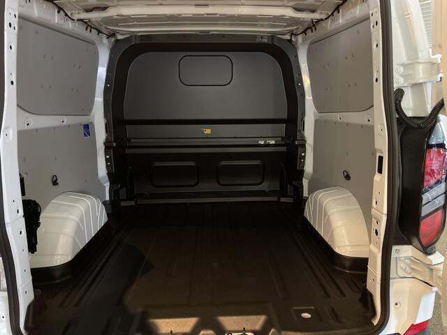 Ford TRANSIT CUSTOM 340 2.0 TDCI L2H1 Trend DC / NIEUW / BPM vrij / 5 persoons / direct leverbaar ! / lease vanaf ¤ 715