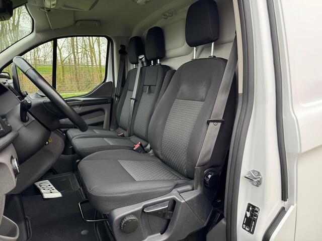 Ford TRANSIT CUSTOM 320 2.0 TDCI L2H1 Automaat | RAPTOR GRILL | SIDEBARS | CAMERA | CRUISE |