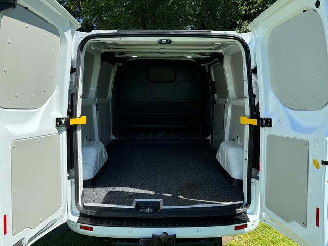 Ford TRANSIT CUSTOM 280 2.0 TDCI L1H1 Limited | DODE HOEK | TREKHAAK | WINTERPACK | CAMERA
