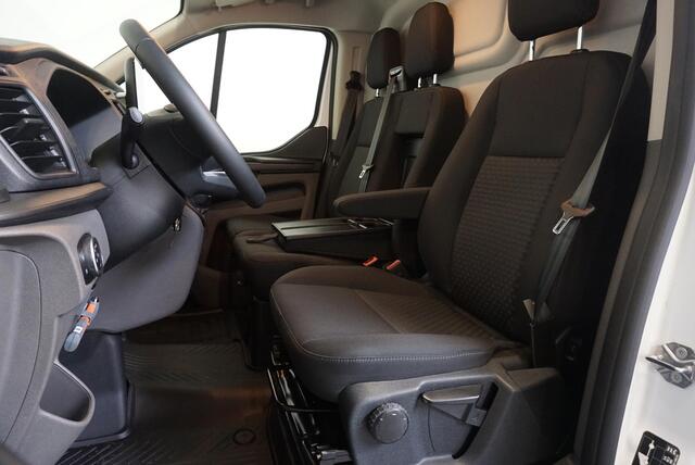 Ford TRANSIT CUSTOM 130pk Automaat L2H1 Trend Navigatie Camera Cruise control Trekhaak Airco 3 Zits