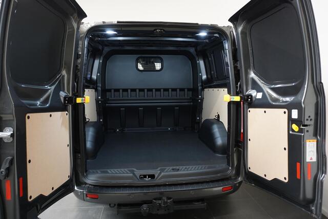 Ford TRANSIT CUSTOM 300 2.0 TDCI L2H1 Limited Dubbele Cabine Automaat | Navigatie | Airco| 2 Schuifdeuren | Trekhaak| PDC | Carplay | DAB|