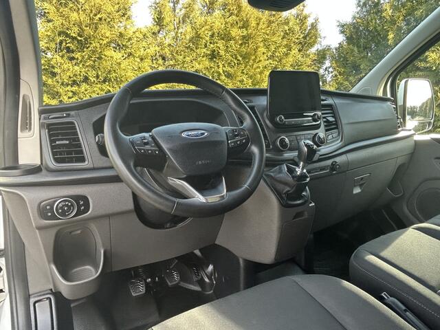 Ford TRANSIT CUSTOM 2.0 TDCI 130 PK / L2H1 / 2.800 KG AHG / CAMERA / AIRCO / CRUISE / NAVI / STOELVERWARMING