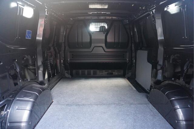 Ford TRANSIT CUSTOM 320S 136PK Trend AUT BPM VRIJ!! Navi, Cam, Adap. Cruise, Omvormer, 17" LM, Trekhaak!! NR. 328
