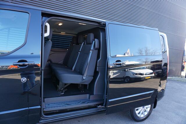 Ford TRANSIT CUSTOM 300 | 2.0 TDCI | L2H1 Limited DC | 130 PK AUT | Apps | Cruise | Navi | Trekhaak