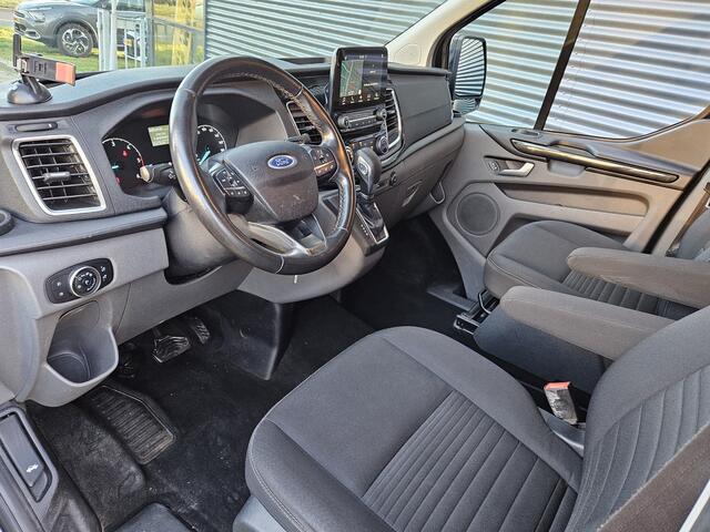 Ford TRANSIT CUSTOM 300 2.0 TDCI 170pk L2H1 Limited DC Automaat | Dubbele Cabine 5-Zits | 2 Schuifdeuren | Camera | Trekhaak | Navigatie | Stoelverwarming |