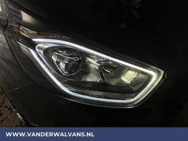 Ford TRANSIT CUSTOM 2.0 TDCI 131pk L2H1 Euro6 Airco | LED | Apple Carplay | Android Auto | Cruisecontrol Parkeersensoren, Verwarmde voorruit, Bijrijdersbank, 2800kg trekvermogen