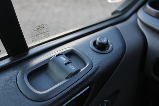 Ford TRANSIT CUSTOM 280 2.0 TDCI L1H1 Limited DC