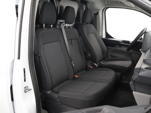 Ford TRANSIT CUSTOM 320 2.5 PHEV | L1 H1 | Trend | Plug-in Hybride | Parkeercamera | 3-zits | BPM-Vrij | Toegang ZE-zone