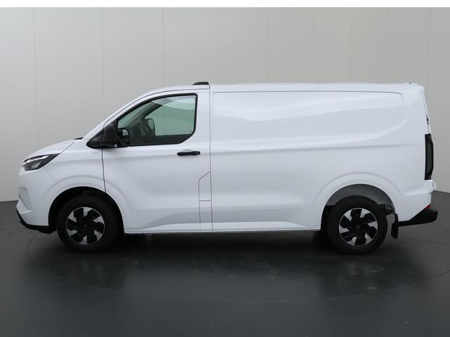Ford TRANSIT CUSTOM 320 | 2.5 PHEV | L1 H1 | Trend | Plug-in Hybride | Parkeercamera | 3-zits | BPM-Vrij | Toegang ZE-zone