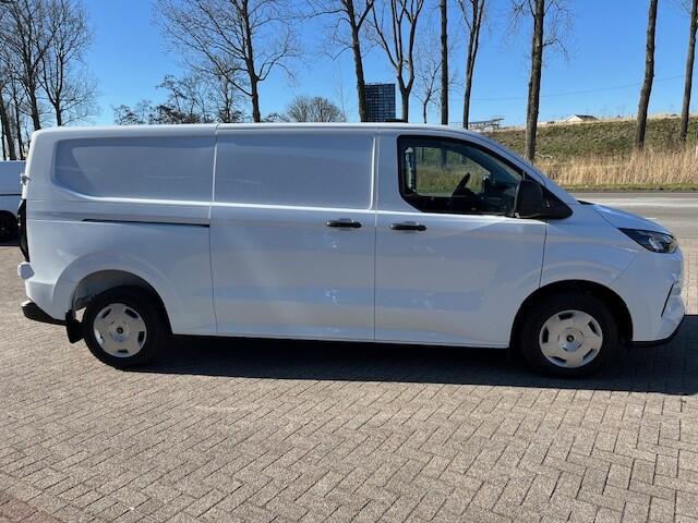 Ford TRANSIT CUSTOM 320 2.0 TDCI L2H1 Trend I BPM VRIJ I AIRCO I CAMERA I PDC I LED LAADBESCHERMINGSPACK I NAVIGATIE