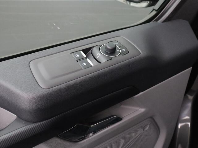 Ford TRANSIT CUSTOM 2.0TDCI 150PK Lang Limited | Navigatie | Camera | 3-Persoons | Vol ! | 5 jaar garantie