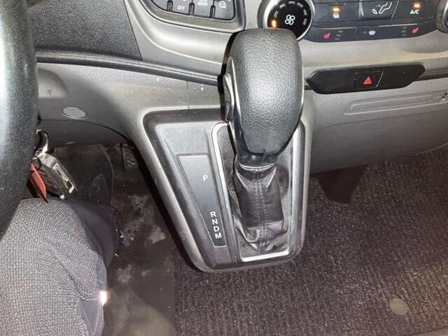 Ford TRANSIT CUSTOM 131pk Automaat L1H1 Trend 2x Schuifdeur Trekhaak Cruise control Airco Euro6 3-zits
