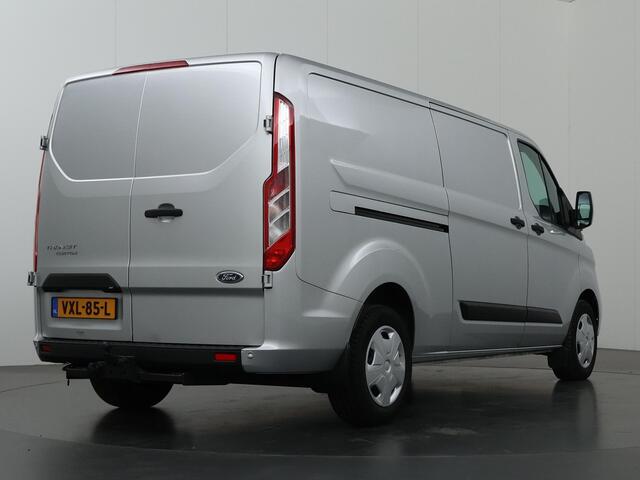 Ford TRANSIT CUSTOM 300 2.0 TDCI Aut. | L2 H1 | Trend | Navigatiesysteem | Parkeercamera | Cruise Control | Spraakassistent | Trekhaak |