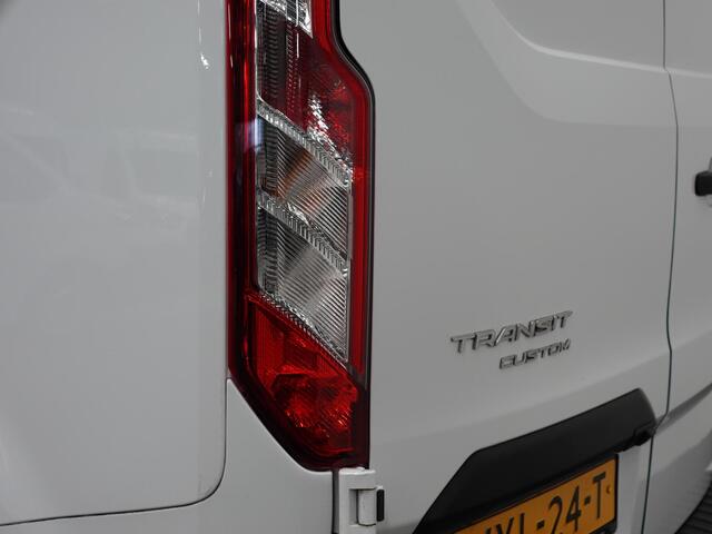 Ford TRANSIT CUSTOM 130pk Automaat L2H1 Trend Navigatie Camera Apple Carplay/ Android auto Trekhaak Airco Cruise Control