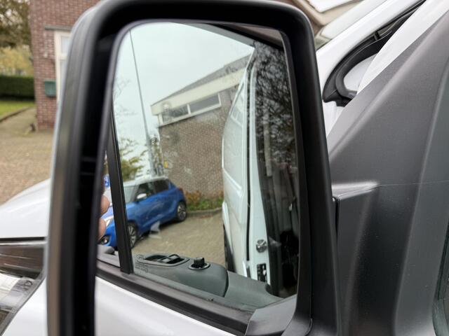 Ford TRANSIT CUSTOM 300 2.0 TDCI L2H1 sport Edition Geen BPM