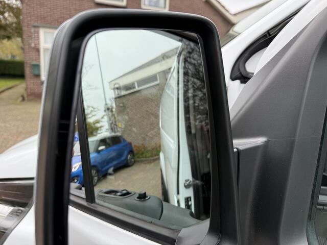 Ford TRANSIT CUSTOM 300 2.0 TDCI L2H1 sport Edition Geen BPM