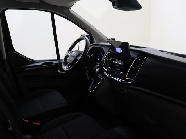 Ford TRANSIT CUSTOM 320 2.0 TDCI 170PK L2H1 Limited | Automaat | Navigatie | Parkeersensoren & Camera |Stoel & Voorruit Verwarming | LM Velgen | Trekhaak