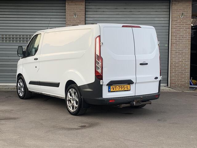Ford TRANSIT CUSTOM 270 2.2 TDCI L1H1 Trend