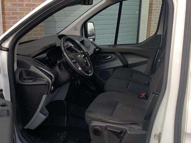 Ford TRANSIT CUSTOM 270 2.2 TDCI L1H1 Trend