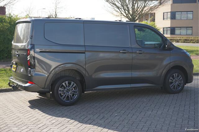 Ford TRANSIT CUSTOM 300S 150PK Limited DEMO AUTO BPM VRIJ Navi, Cam, ACC, Trekhaak, Dakdragers!! NR. 296