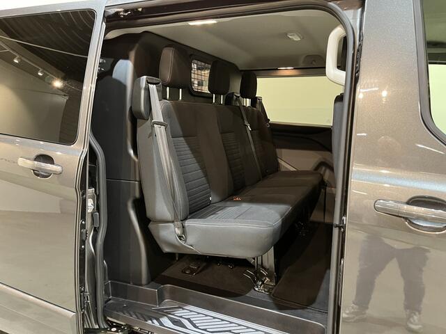 Ford TRANSIT CUSTOM 300 2.0 TDCI L2H1 Limited DC Dubbel Cabine 130 PK Automaat / Euro 6 / Schuifdeur L + R / Airco / Cruise Control / Camera / CarPlay / Trekhaak / Navigatie