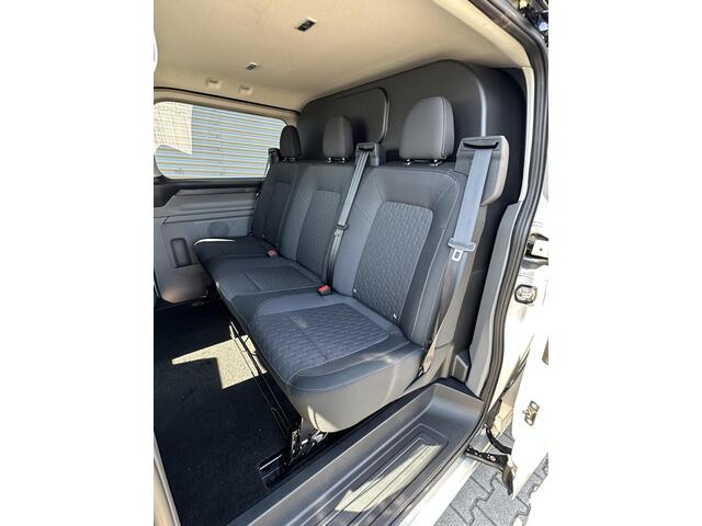 Ford TRANSIT CUSTOM 300 2.0 TDCI L2H1 Trend DC Dubbele cabine BPM vrij