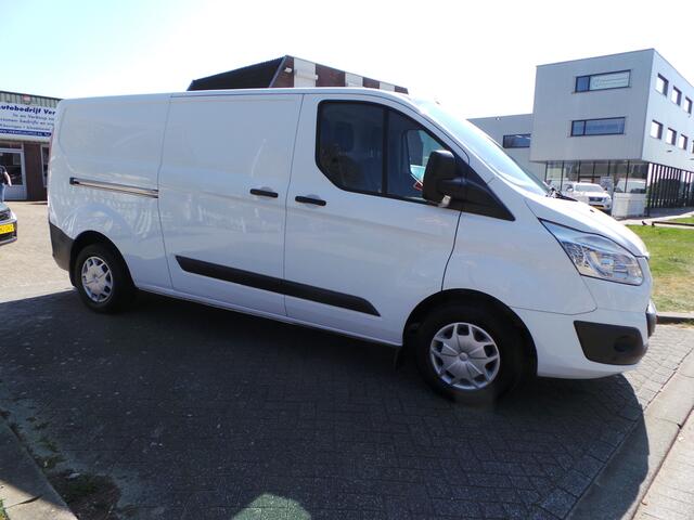 Ford TRANSIT CUSTOM 290 2.0 TDCI L2H1 Airco,Cruise,Navi,Pdc 3 persoons,trekhaak Vorig jaar nieuwe motor(rekening aanwezig)
