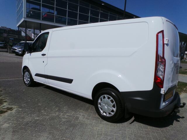 Ford TRANSIT CUSTOM 290 2.0 TDCI L2H1 Airco,Cruise,Navi,Pdc 3 persoons,trekhaak Vorig jaar nieuwe motor(rekening aanwezig)