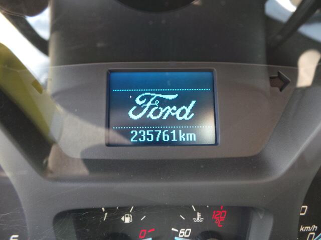 Ford TRANSIT CUSTOM 290 2.0 TDCI L2H1 Airco,Cruise,Navi,Pdc 3 persoons,trekhaak Vorig jaar nieuwe motor(rekening aanwezig)