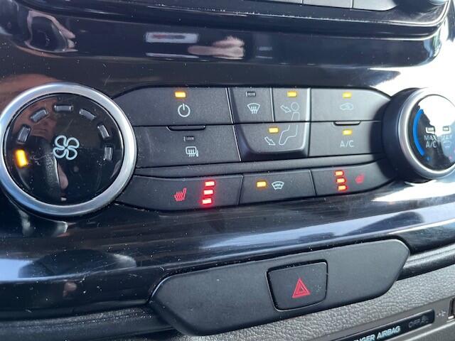 Ford TRANSIT CUSTOM 280 2.0 TDCI L1H1 Limited AUTOMAAT CAMERA I PDC I LM VELGEN I 3 ZITS I CRUISE I NAVIGATIE