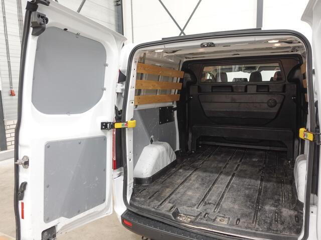 Ford TRANSIT CUSTOM 300 2.0 TDCI L2H1 Trend Dubbele Cabine Automaat Airco Navi Cruise Trekhaak