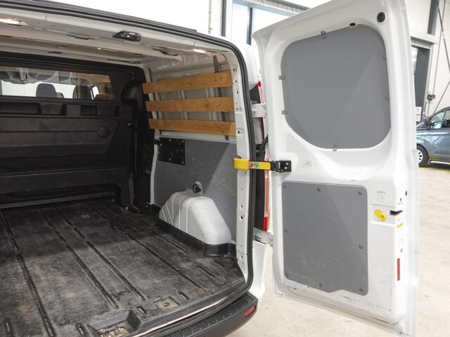 Ford TRANSIT CUSTOM 300 2.0 TDCI L2H1 Trend Dubbele Cabine Automaat Airco Navi Cruise Trekhaak