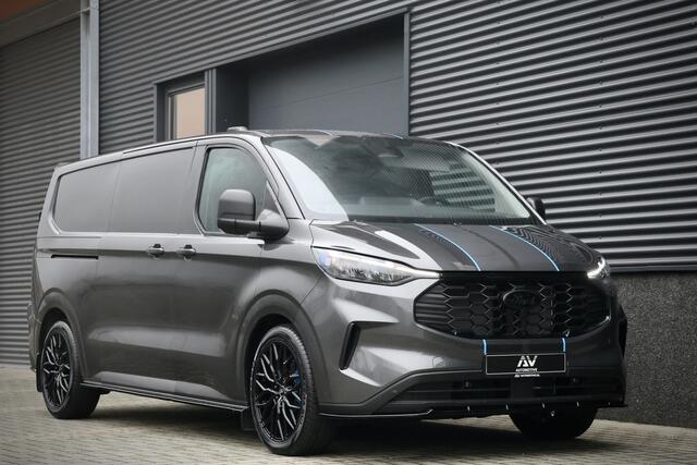 Ford TRANSIT CUSTOM 320 2.0 TDCI 170PK L2H1 DC AUT Raptor Edition | BPM VRIJ | ACC | Blind Spot | Camera | CarPlay | Lane Assist | Navigatie | 3-Zitter | Verlengde fabrieksgarantie tot 09-2029