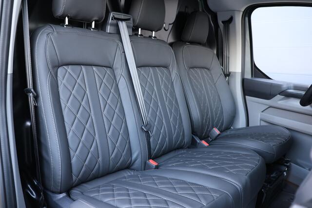 Ford TRANSIT CUSTOM 320 2.0 TDCI 170PK L2H1 DC AUT Raptor Edition | BPM VRIJ | ACC | Blind Spot | Camera | CarPlay | Lane Assist | Navigatie | 3-Zitter | Verlengde fabrieksgarantie tot 09-2029