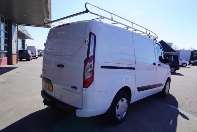 Ford TRANSIT CUSTOM 300S 2.0 TDCI 130PK L1H1 Trend nr. V049 | Airco | Cruise | Navi | Trekhaak