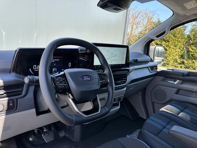 Ford TRANSIT CUSTOM 2.0 TDCI 170 PK AUTOMAAT / L2H1 / Limited Sport / 6 PERS DUBBEL CABINE / 2x SCHUIFDEUR / CAMERA / 6 PERSOONS