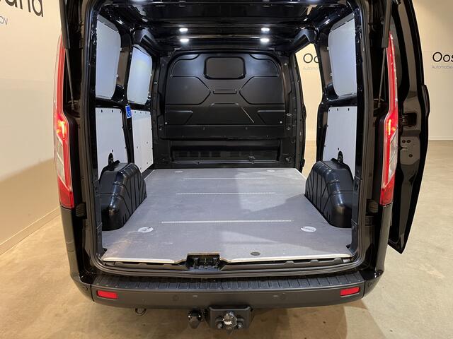 Ford TRANSIT CUSTOM 2.0 TDCI L1H1 Trend 130 PK Automaat / CarPlay / Camera / Airco / Cruise Control / Trekhaak / LMV / Navigatie / Klep / 3-Zits / 80.350 KM !! / BPM VRIJ !!